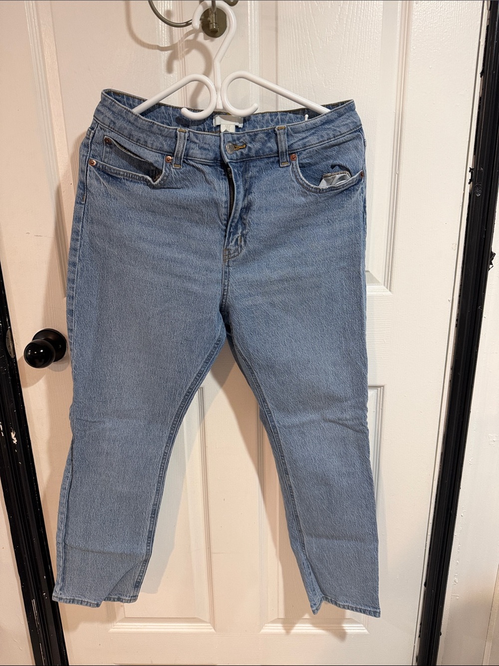 H&M Light Blue Cropped Straight Jeans